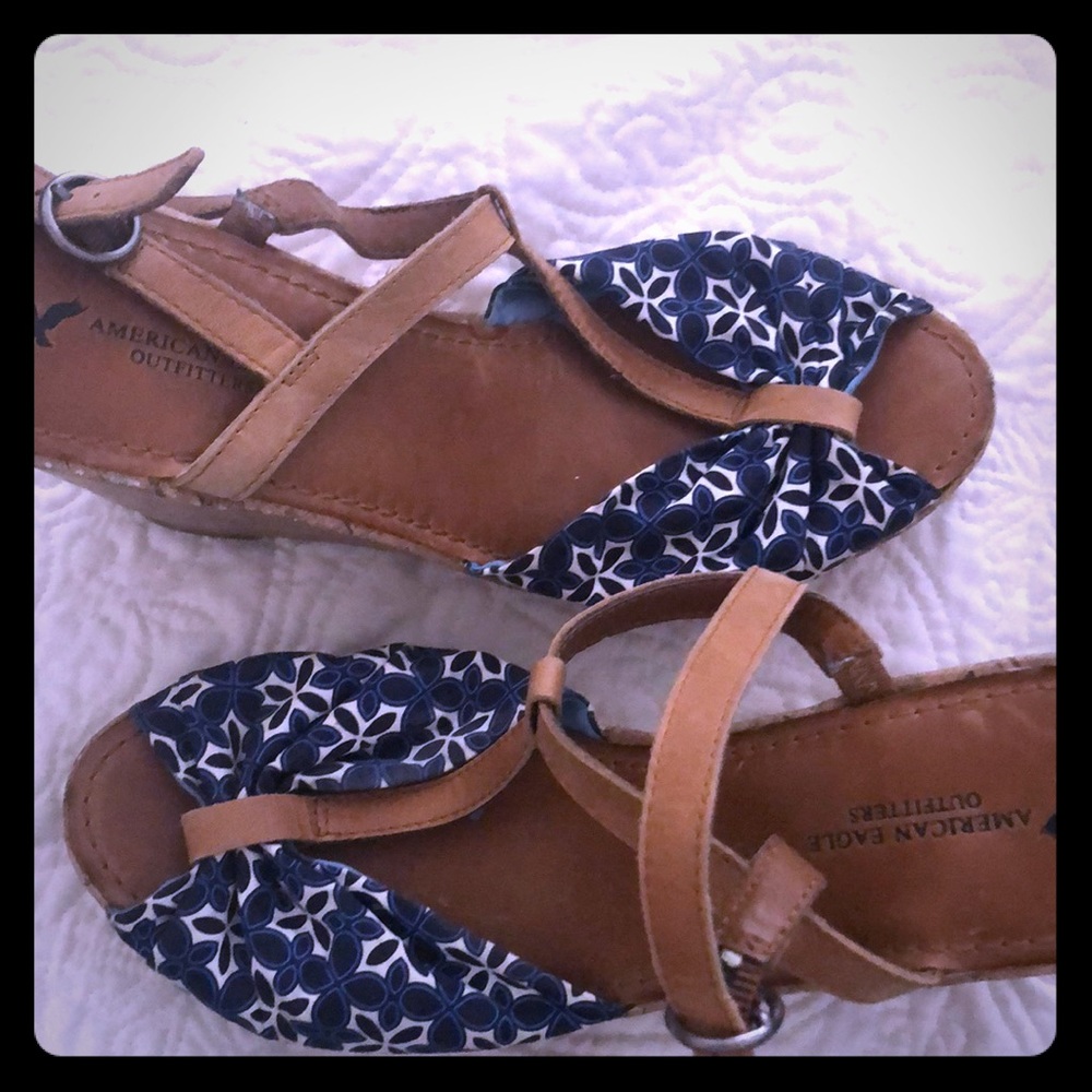American Eagle Wedges